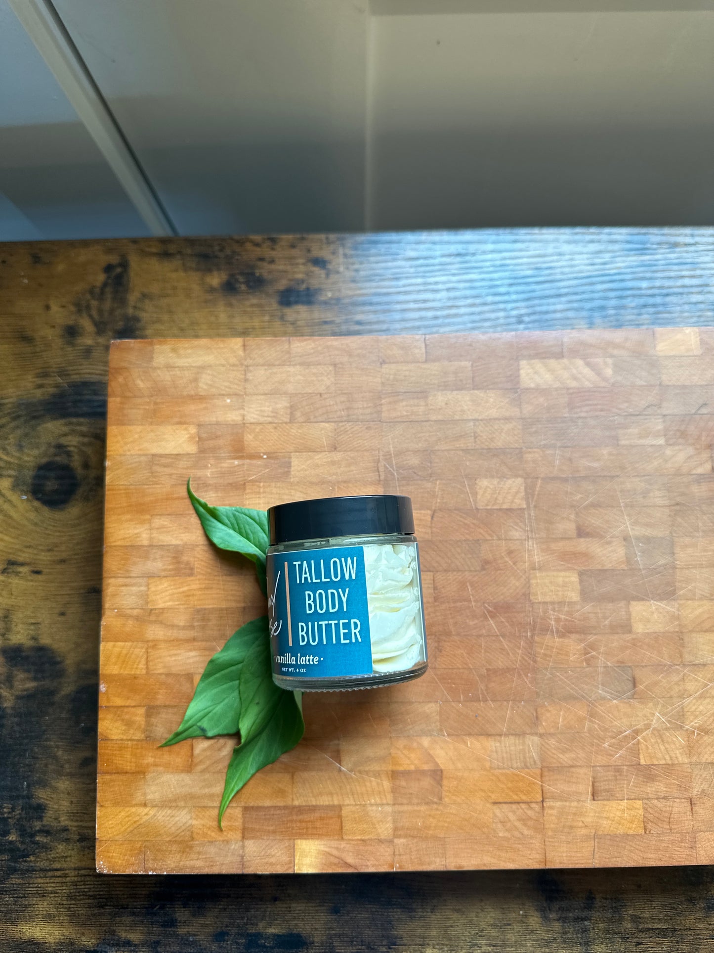 TALLOW BODY BUTTER--VANILLA /Latte 4OZ